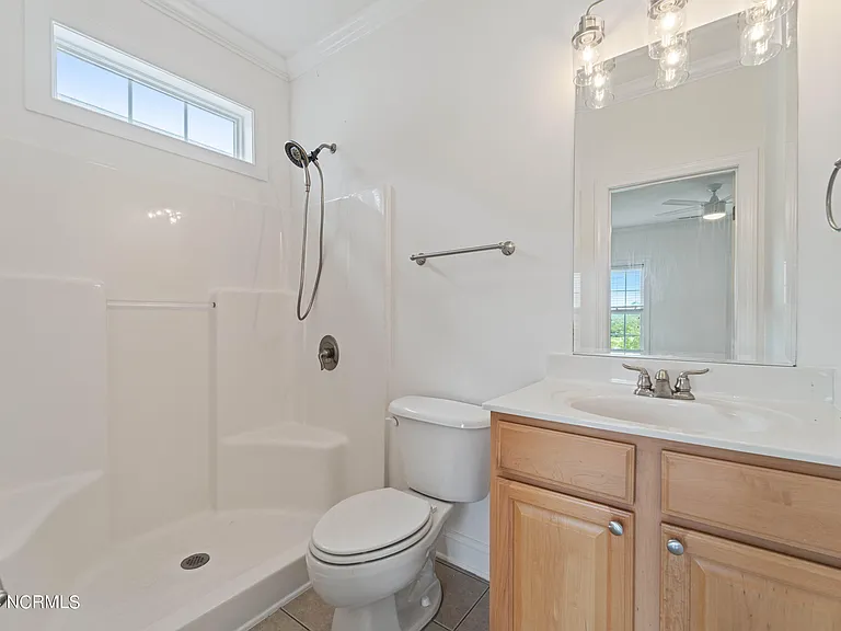 71 Court St — Photo 18