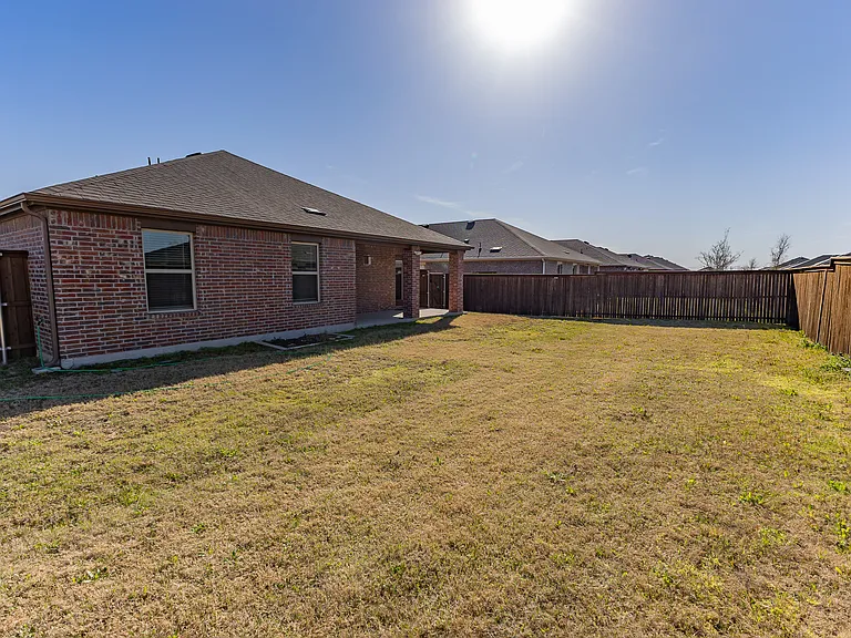 6321 Wales St — Photo 76