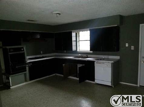 3rd image of 529 S Mill St