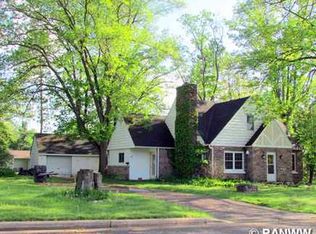 102 Park Ave W, Ladysmith, WI 54848