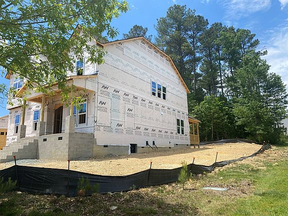 Meaghan S side exterior