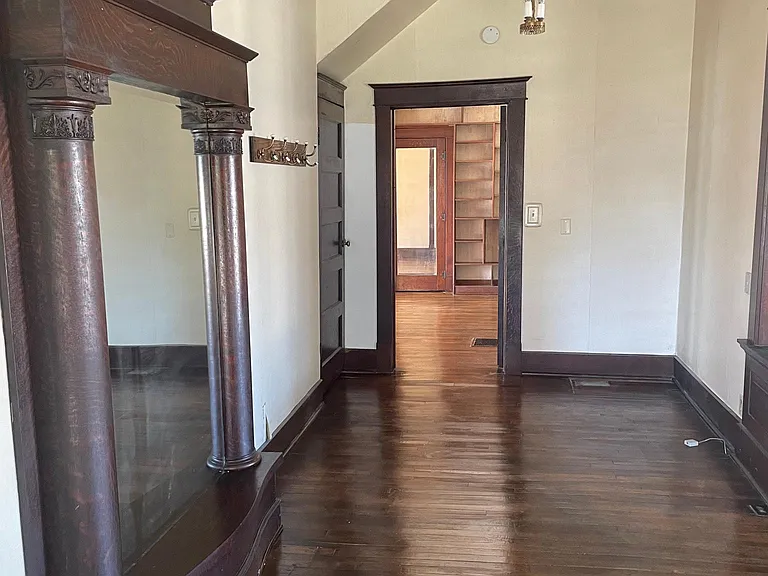 76 E Michigan St — Photo 2