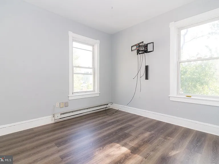 635 Chambers St — Photo 19