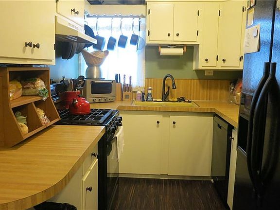 5th image of 5925 Fairmount St