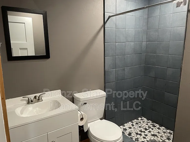 3403 Broadview Ct — Photo 6