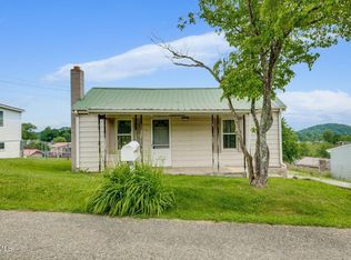 6186 Penn Rd, Bristol, VA 24202