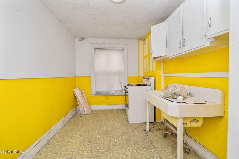 57th image of 93 Ten Broeck Street