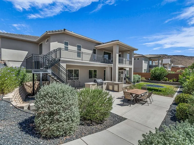 2792 S 3250 W — Photo 43
