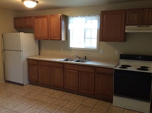 1st image of 2703 Fairbanks Ave