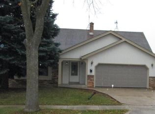 7713 W Beechwood Ave, Milwaukee, WI 53223