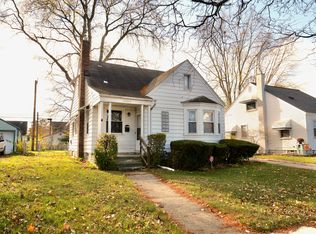 14800 Toepfer Dr, Eastpointe, MI 48021