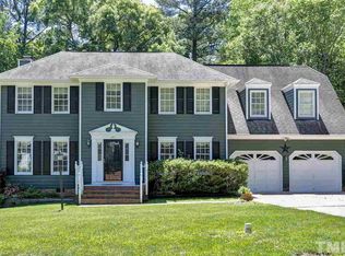401 Heathridge Ln, Cary, NC 27513