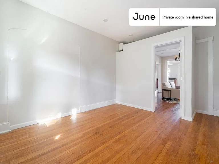1443 Parkwood Pl NW #A — Photo 3