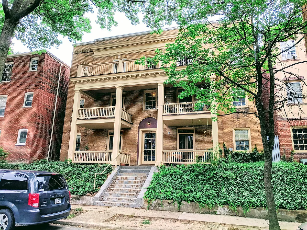 Building Photo - 302 N. Cleveland St.*