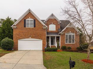 1525 Guinness Dr, Mc Leansville, NC 27301