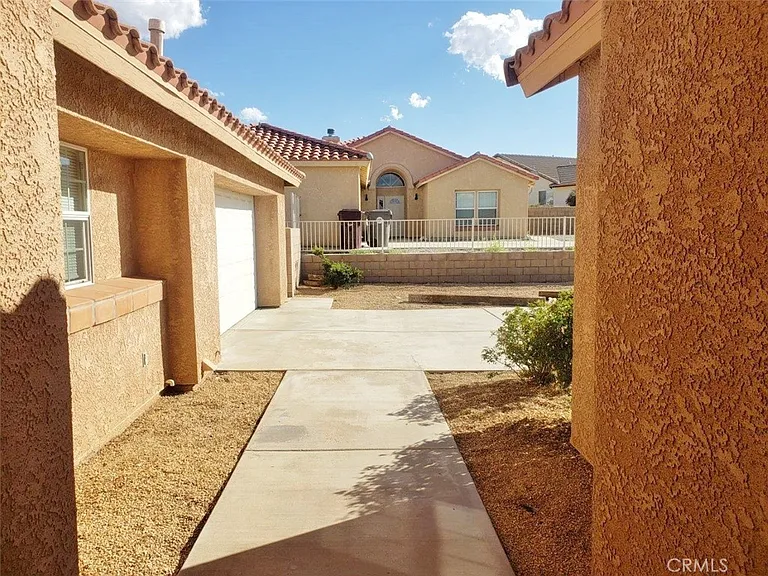 57294 Titian Ct — Photo 59