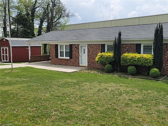 4th image of 1101 Manorwood Dr