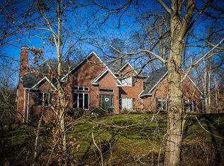 7005 S Club Rd, Ferdinand, IN 47532