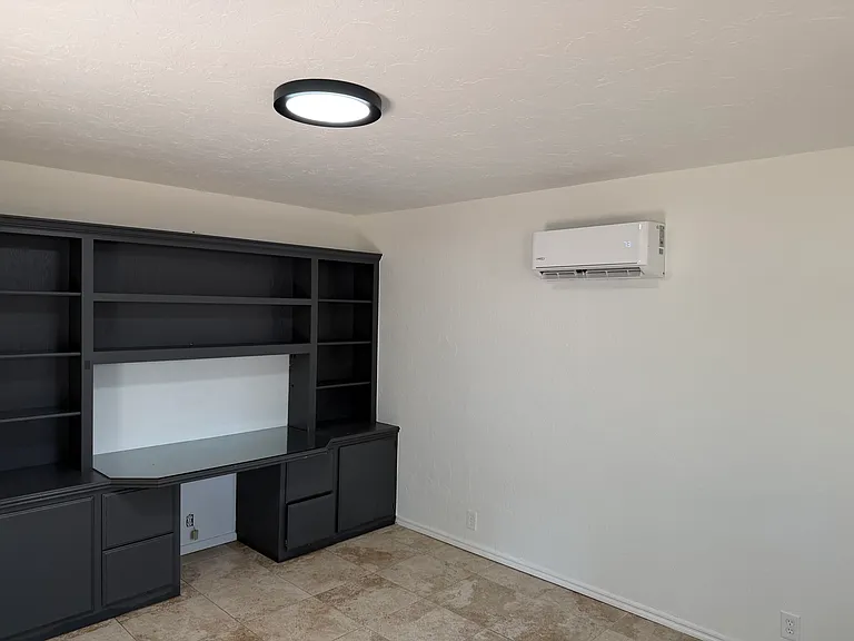 2116 Tanglewood Dr — Photo 4