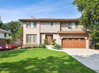 5618 Webster St, Downers Grove, IL 60516