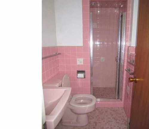 5th image of 310 W Greenway St