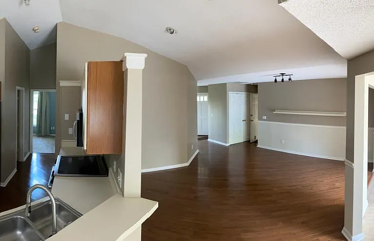 3613 Calyx Ct — Photo 14
