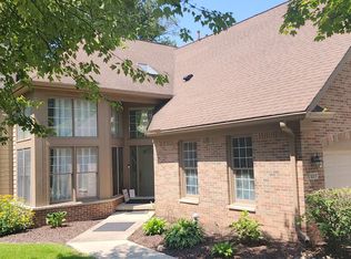 5317 Royal Vale Ln, Dearborn, MI