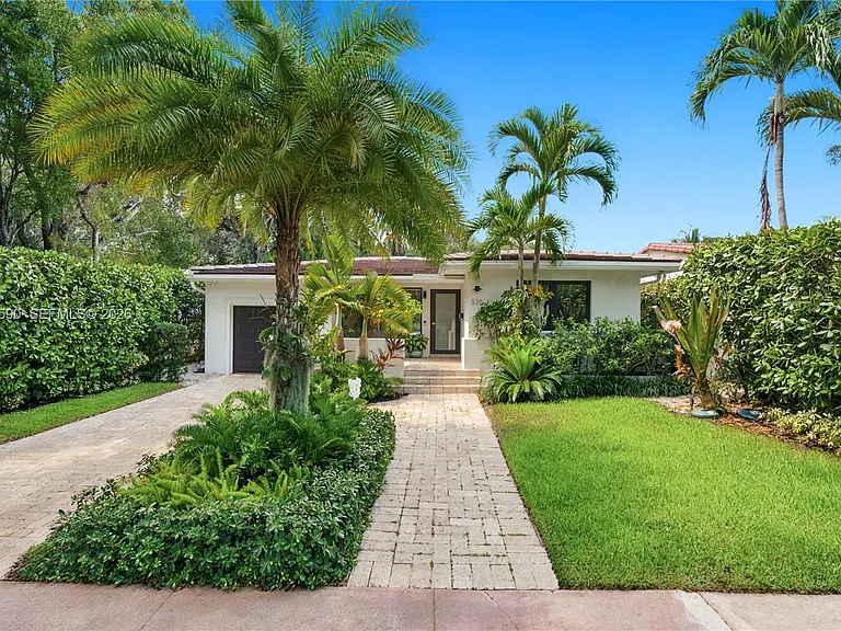 835 Malaga Ave — Photo 6