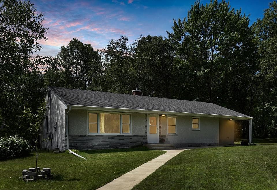 1st image of 13329 White Pine Dr