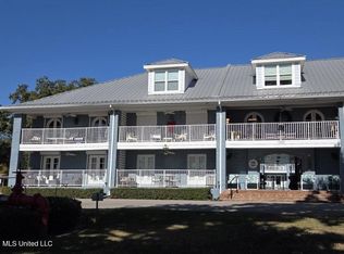 1282 Beach Blvd APT 105, Biloxi, MS 39530