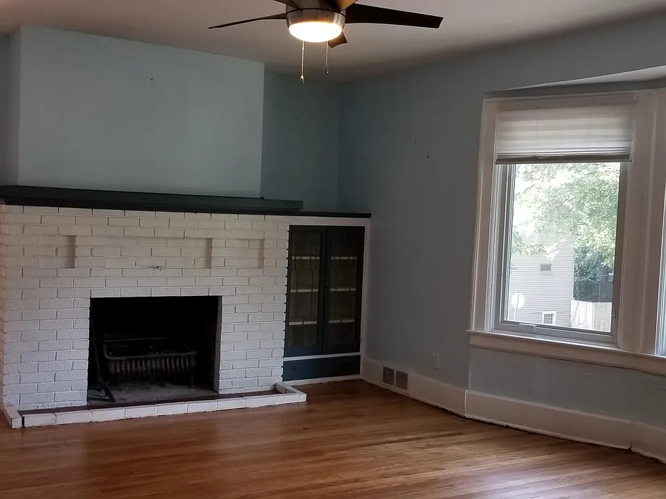 Living Room w/Bay Windows.