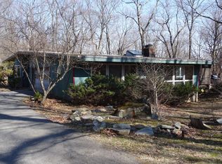 8 Pheasant Dr, Armonk, NY 10504