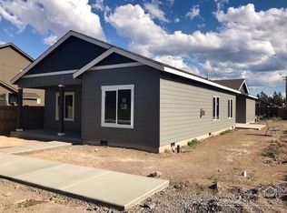 513 SE Glengarry Pl, Bend, OR 97702