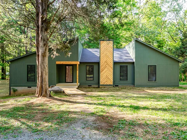 434 Robin Rd, Chapel Hill, NC 27516