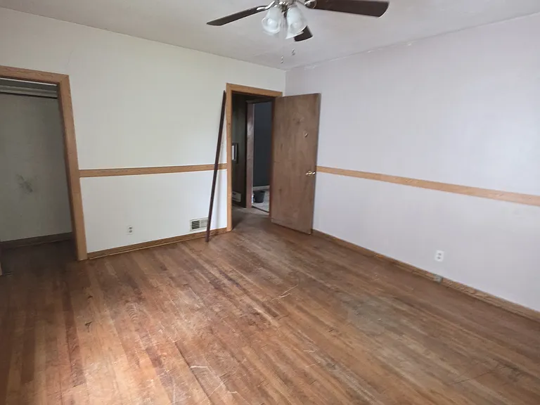 1818 E Clay St — Photo 13