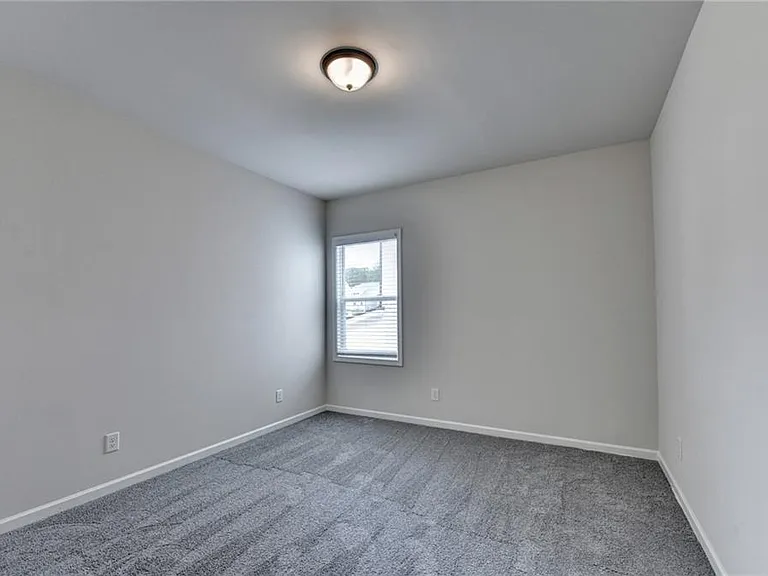 1854 Westfall Lndg — Photo 56