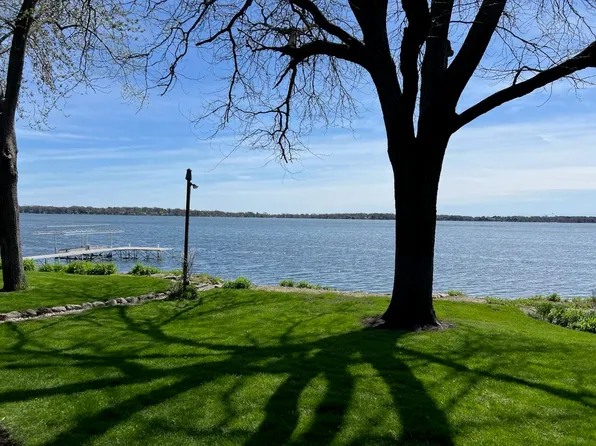 N6480 Shorewood Hills Rd, Lake Mills, WI 53551