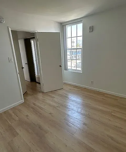 5225 Cahuenga Blvd #19 — Photo 5