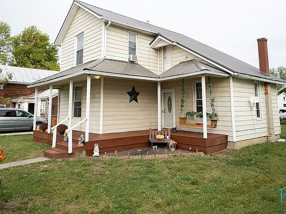 4th image of 212 W Main St