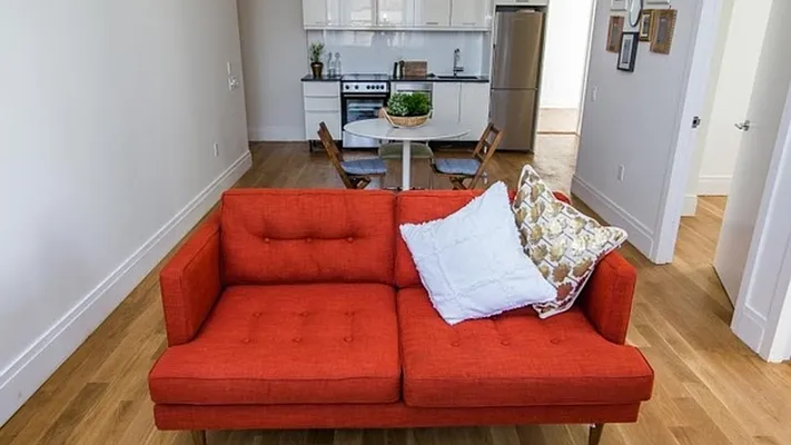 Rented by Nooklyn NYC LLC | media 19
