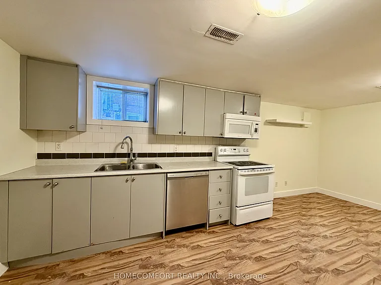 178 Rosemount Ave #LOWER — Photo 5