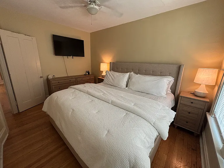 1239 Hathaway Ave — Photo 11