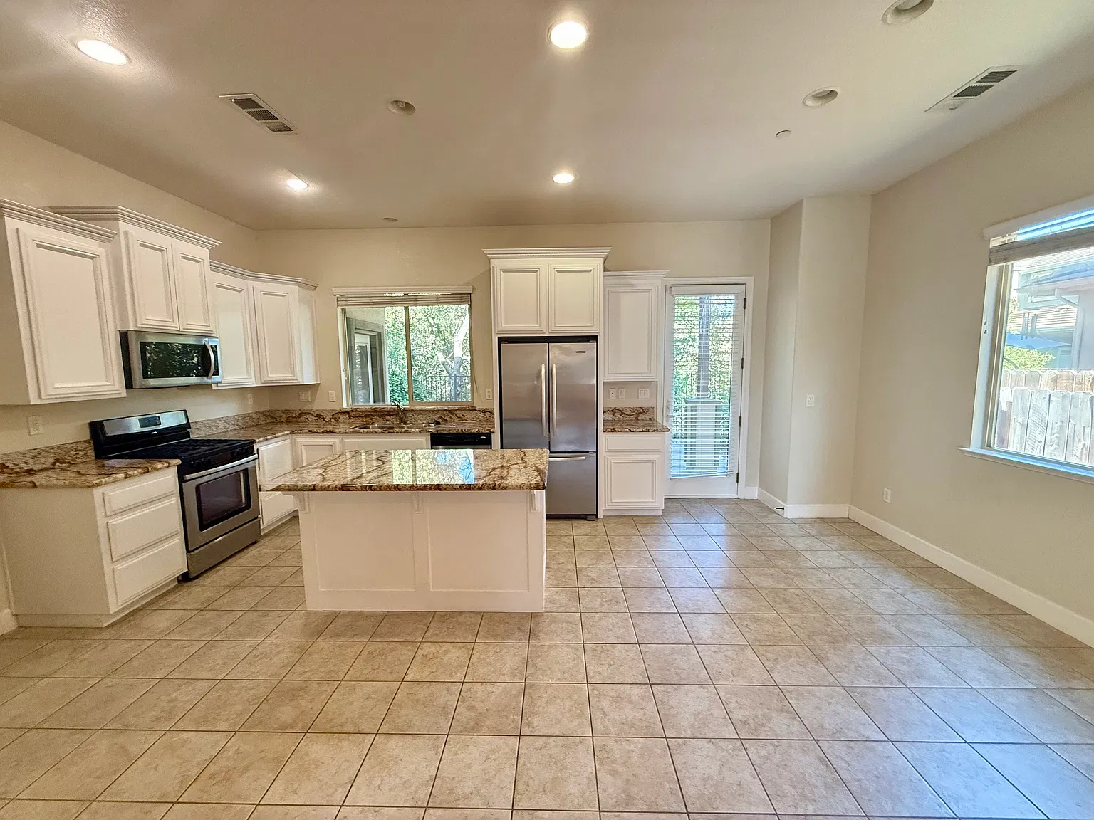 Penryn Townhome — Photo 3
