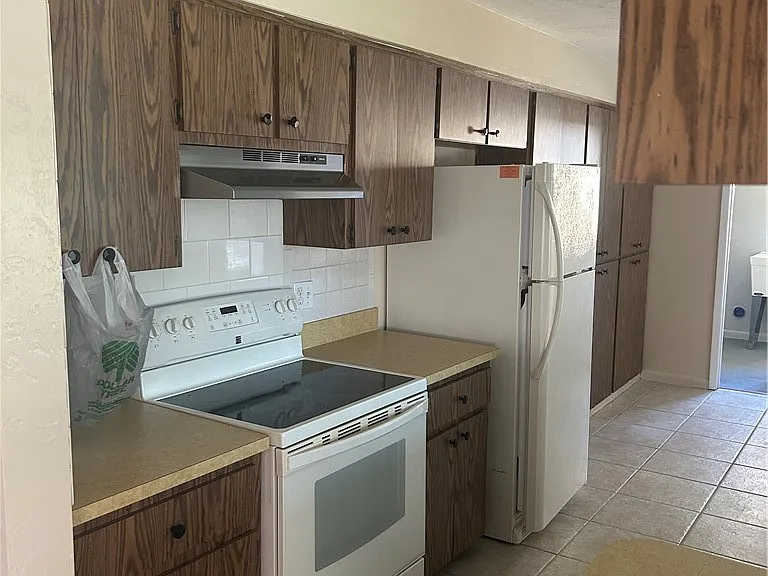 209 S Tyler St — Photo 3
