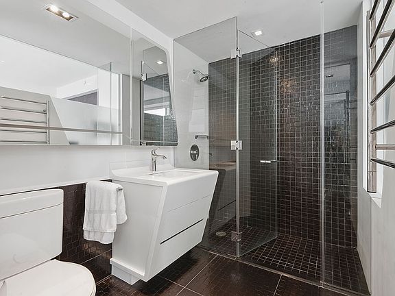 5th image of 123 Washington St APT 38H