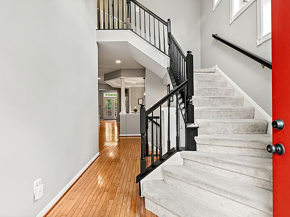 5th image of 8729 Talbott Farm Dr