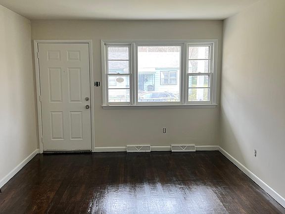 5th image of 1347 Grant Ave