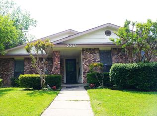 2212 S Parkway Blvd, Mesquite, TX 75149