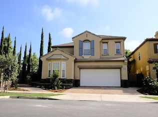 1 Versailles, Irvine, CA 92602