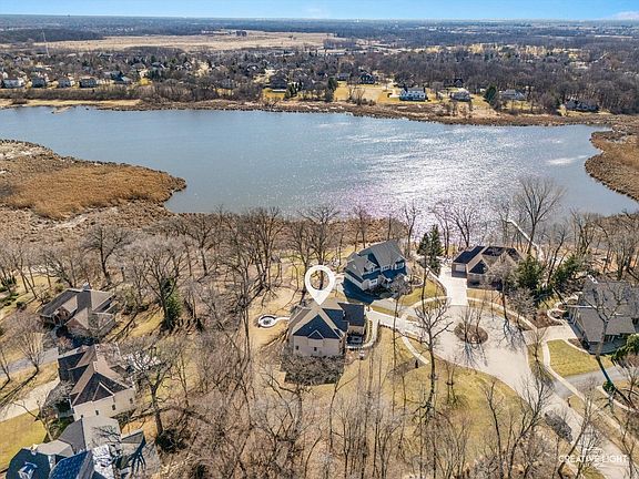 4th image of 822 Hoyden Ct